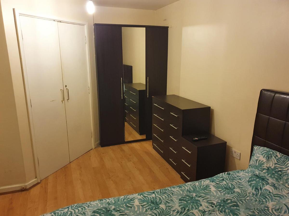 Olympus Apartment ลอนดอน ภายนอก รูปภาพ